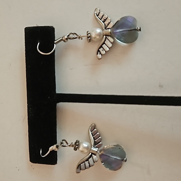 Purple AB Crystal & Faux Pearl on Silvertone Angel Pierced Earrings - Picture 4 of 5